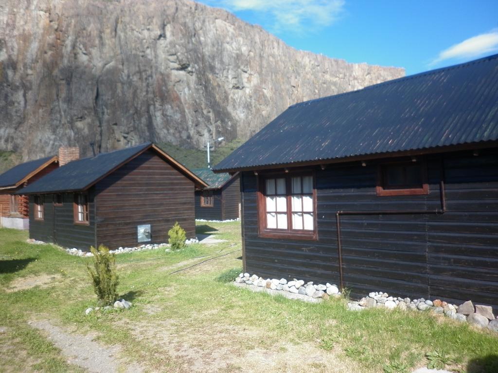 Вилла Cabanas Cerro Torre Эль-Чальтен Экстерьер фото