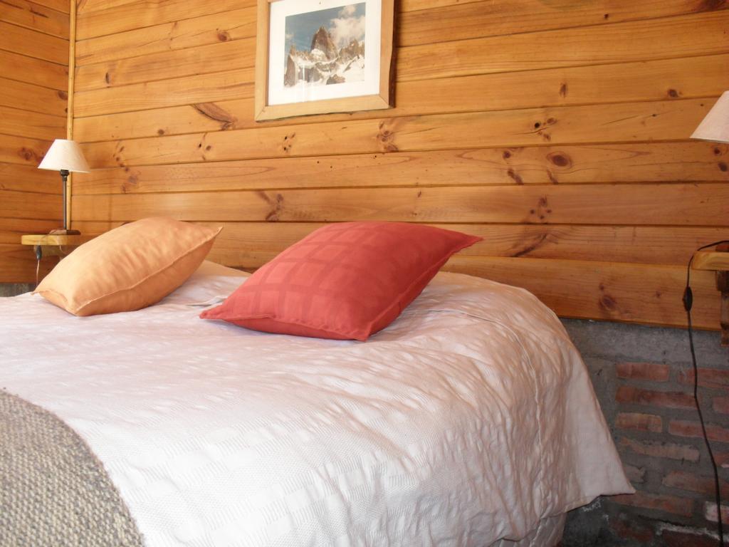 Вилла Cabanas Cerro Torre Эль-Чальтен Номер фото